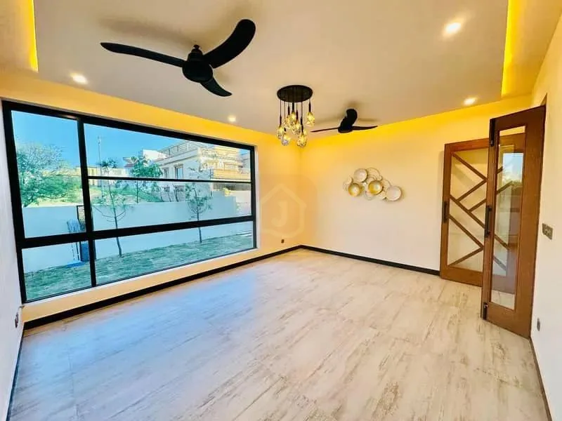 Newly Built 1 Kanal Designer Home