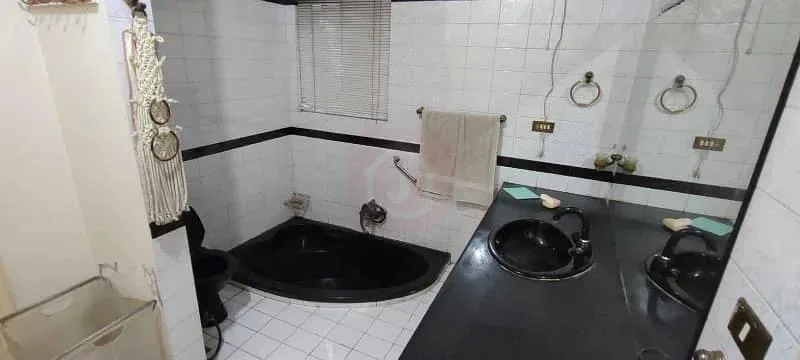 One Kanal Modern Bungalow Available in DHA Lahore Near Park and Market