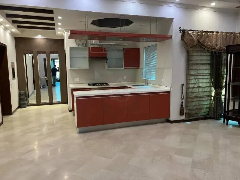 Modern One Kanal Bungalow for Sale in DHA Lahore, Near Park and Commercial Area