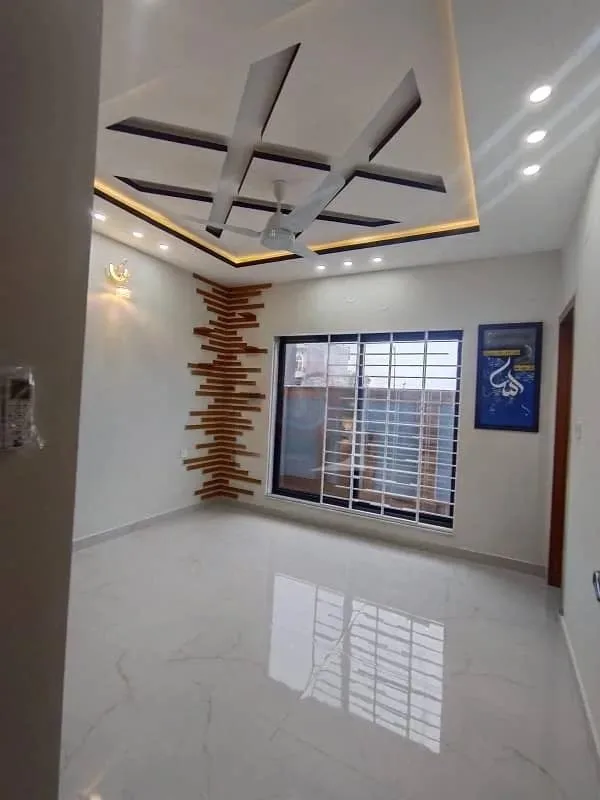 10 Marla House For Sale in Top City 1, Islamabad