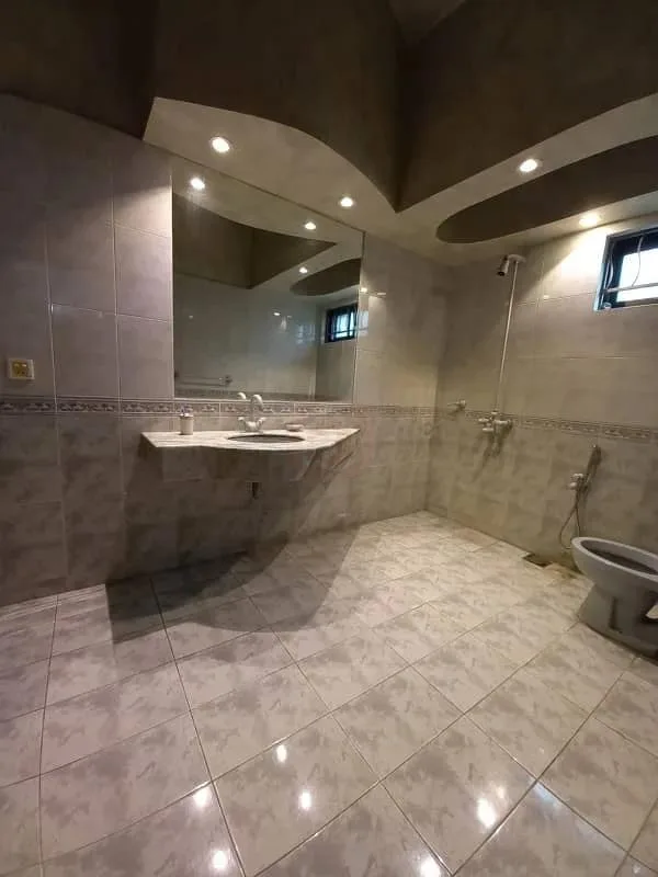 One Kanal Used Double Unit Fully Furnished Bungalow in DHA Lahore For Sale