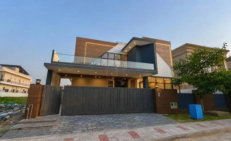 1 Kanal Luxury Home Available For Sale In DHA Phase 2 Islamabad