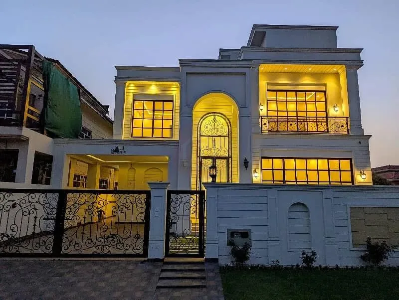 New Spanish-Style Mansion in DHA Phase 2