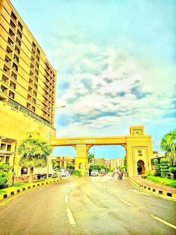 Luxury 8 Marla Home Available in Faisal Town Block A