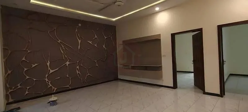 10 Marla Elegant Home with Basement for Sale in Bahria Enclave Sector C1, Islamabad