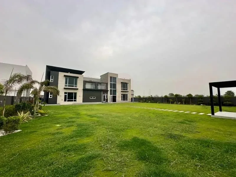 Exclusive 2 Kanal Luxury Bungalow with Pool in DHA Lahore