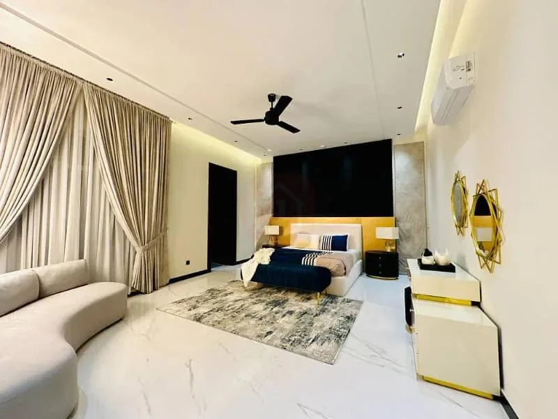 10 Marla Luxury House | Full Basement | Pool | Cinema Hall