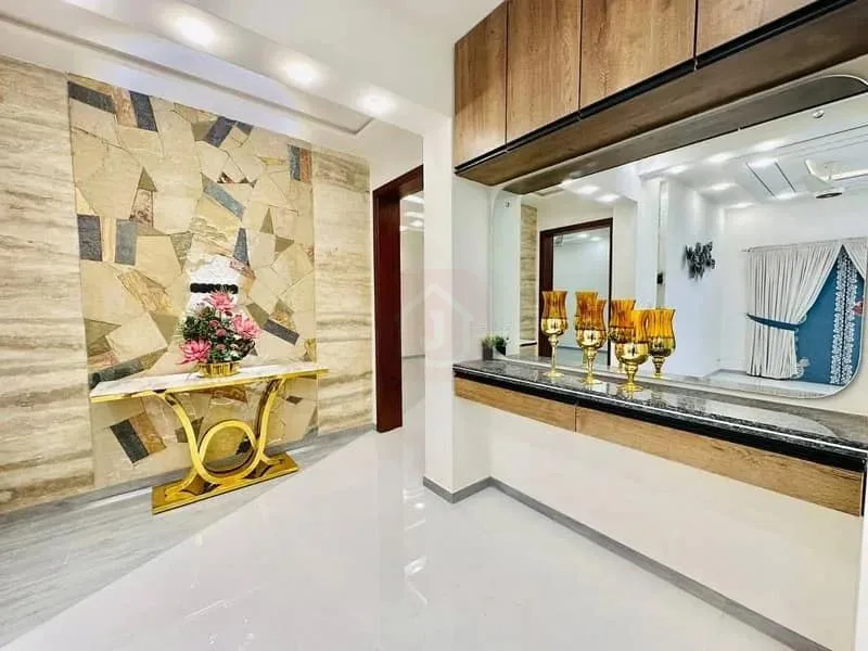 1 Kanal House Available For Sale in DHA Phase 2
