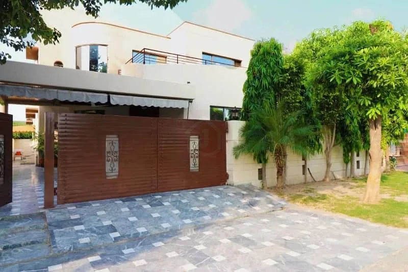 Slightly Used Modern Bungalow for Sale in DHA Lahore