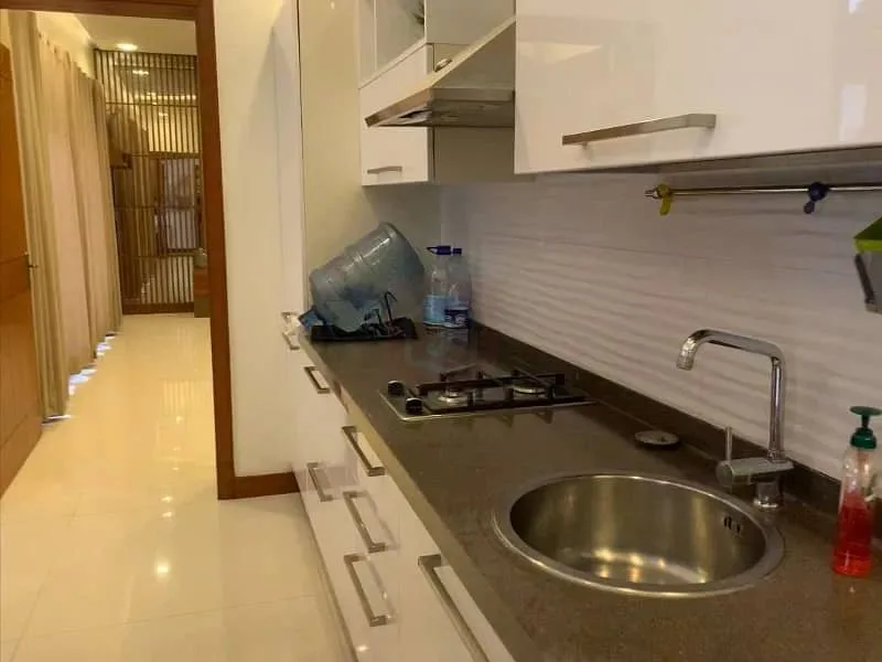 Stunning 2 Kanal 7 Bedroom Bungalow with Basement and Pool in DHA Lahore