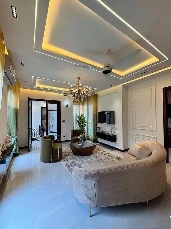 One Kanal Luxurious Fully Furnished Bungalow with Basement Servant Quarters in DHA Lahore