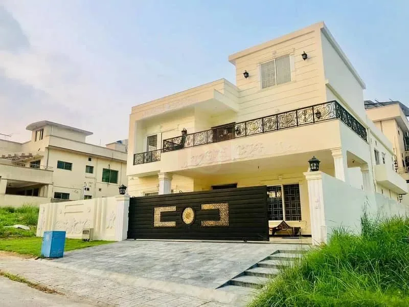 1 Kanal Luxury House For Sale in DHA Phase 2, Islamabad - Semi Furnished
