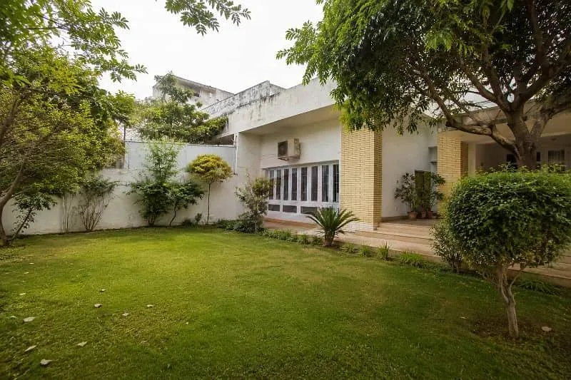 Old Front Back Open House Available for Sale