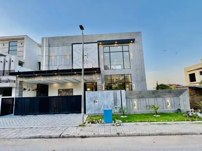 Stylish Home Available Near Jacranda Club