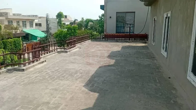 One Kanal Modern 4-Bedroom Bungalow for Sale in DHA Lahore