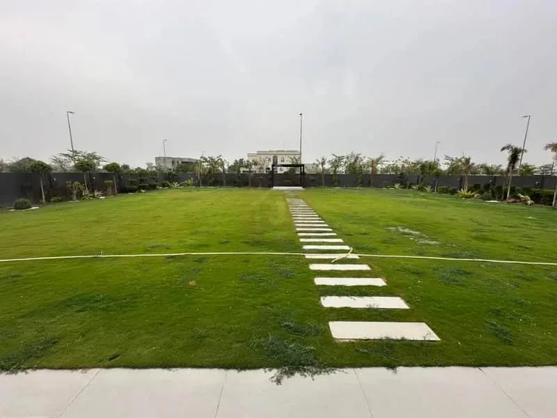 Exclusive 2 Kanal Luxury Bungalow with Pool in DHA Lahore