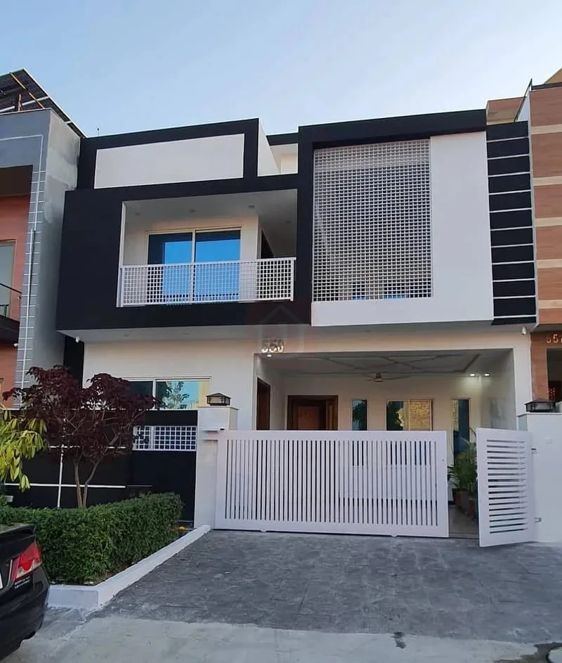 3-Year-Old 8 Marla House for Sale in Faisal Town, Islamabad
