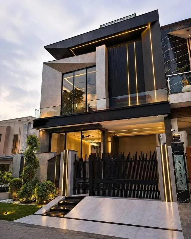 Elegant Bungalow with 100 Ft. Wide Access in Prime Locale