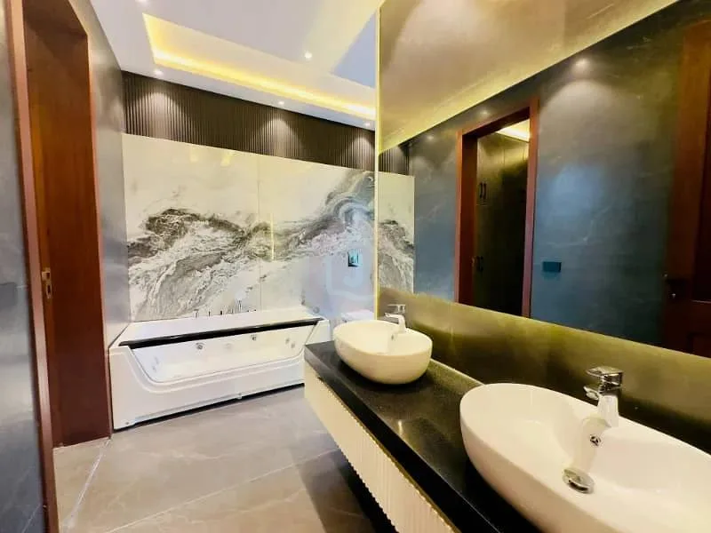 Stunning 1 Kanal Bungalow for Sale Near Dolmen Mall in DHA Phase 6