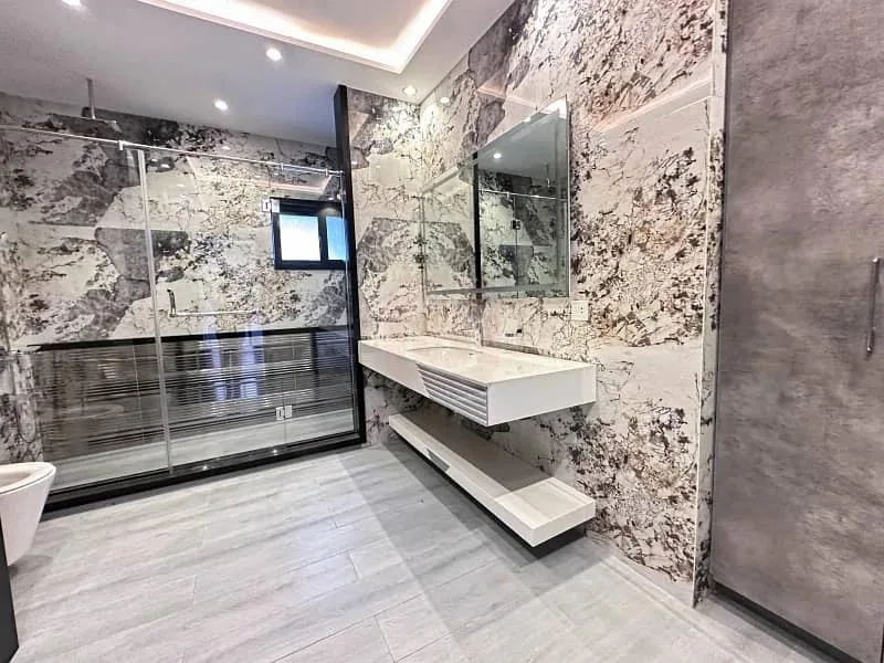 Stunning One Kanal Luxury Bungalow with Basement and Pool in DHA Lahore