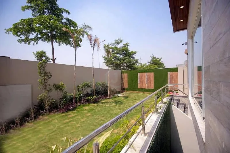 Luxury One Kanal Bungalow with Full Basement Home Theater for Sale