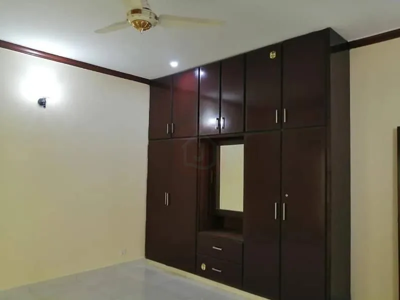 1 Kanal Single Storey House Available for Sale