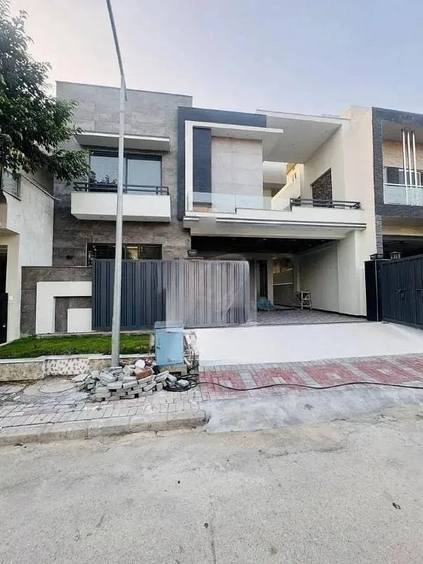 10 Marla House for Sale in Top City 1 - Block A