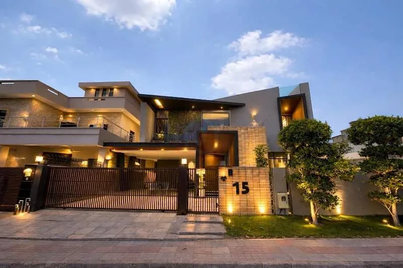 Exceptional 1 Kanal Luxury Home Available in DHA 2 Islamabad