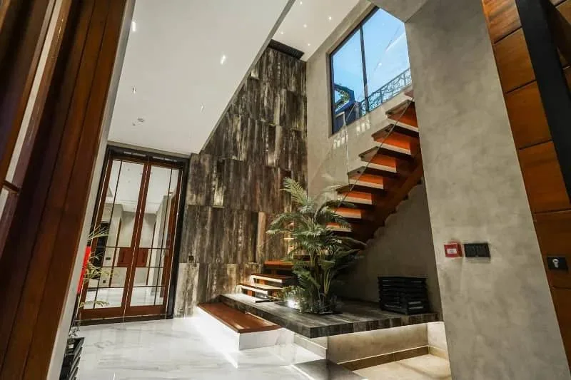 ONE KANAL BRAND NEW DESIGNER BUNGALOW FOR SALE NEAR TO MAIN ROAD