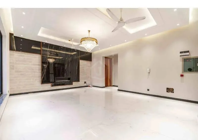 10 Marla Home for Sale in DHA Phase 5 - Contemporary Design Awaits You!