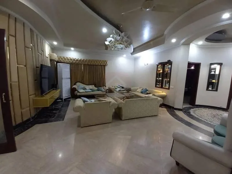 One Kanal Used Double Unit Fully Furnished Bungalow in DHA Lahore For Sale