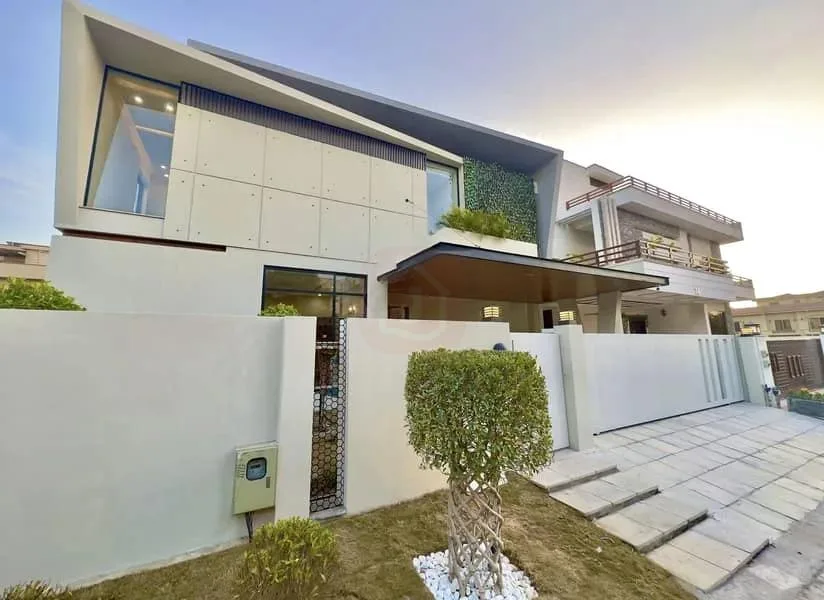 Luxury 1 Kanal Designer Home in DHA Phase 2