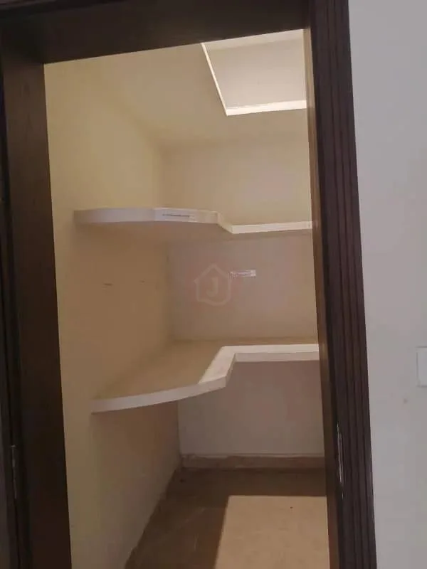 10 Marla House Available for Sale in Top City 1 - Block A