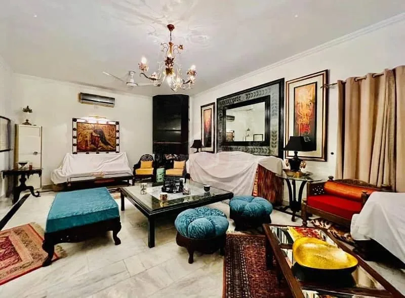 2 Kanal Modern Bungalow for Sale in DHA Lahore Near Park and Market