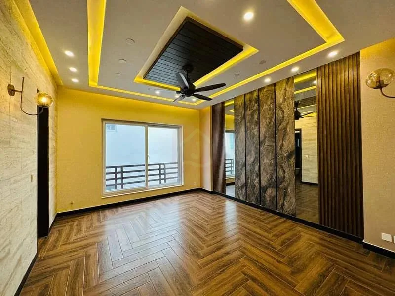 New Luxurious One Kanal House in DHA Phase 2
