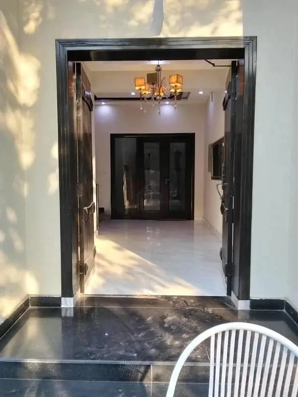 One Kanal Used Bungalow For Sale in DHA Lahore, Near Park and Market