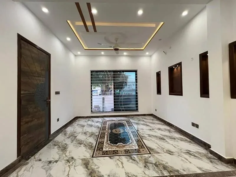 Stylish 5 Marla Home Available in Sector N, Bahria Enclave Islamabad - 3 Bedrooms