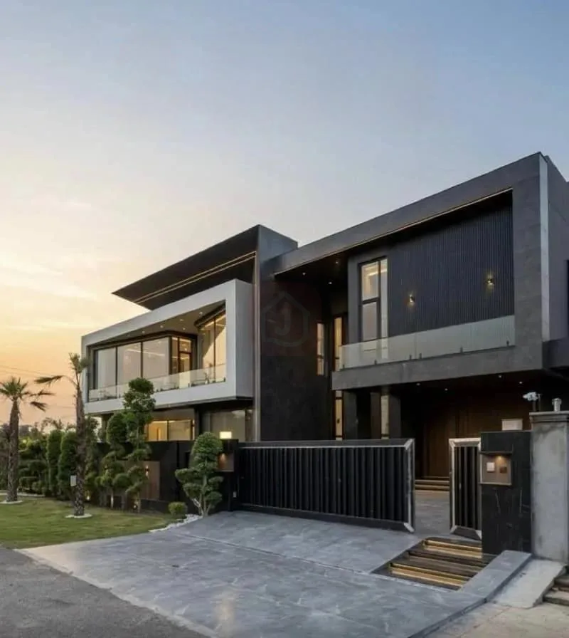 Luxurious Designer Home in DHA Phase 2