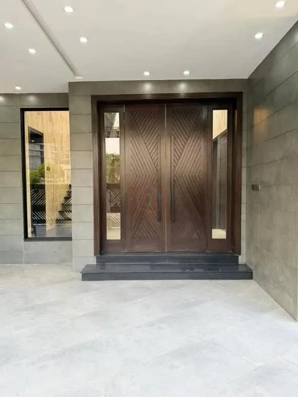 1 Kanal Luxurious Designer House for Sale in DHA Phase 2