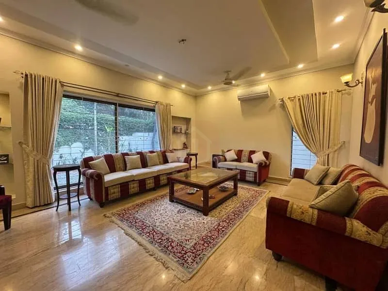 Slightly Used One Kanal Bungalow For Sale in DHA Phase 5, Lahore