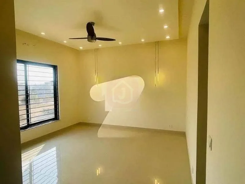 10 Marla Home for Sale in Prime Location Close to Mosque, Park & Market