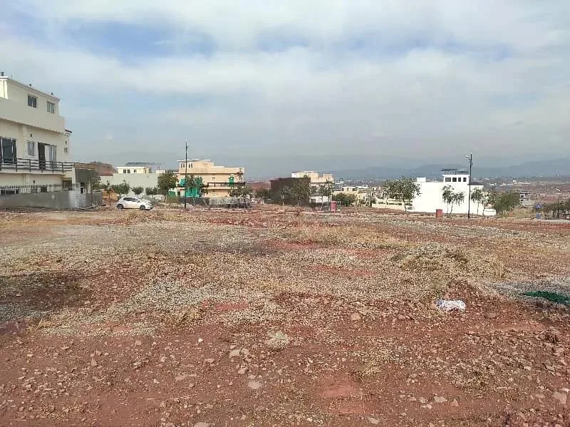 10 Marla Residential Plot Available in Bahria Enclave Islamabad, Sector M