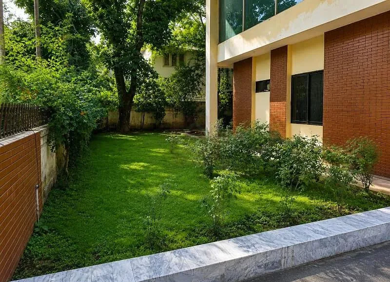 Old Front Back Open House Available For Sale