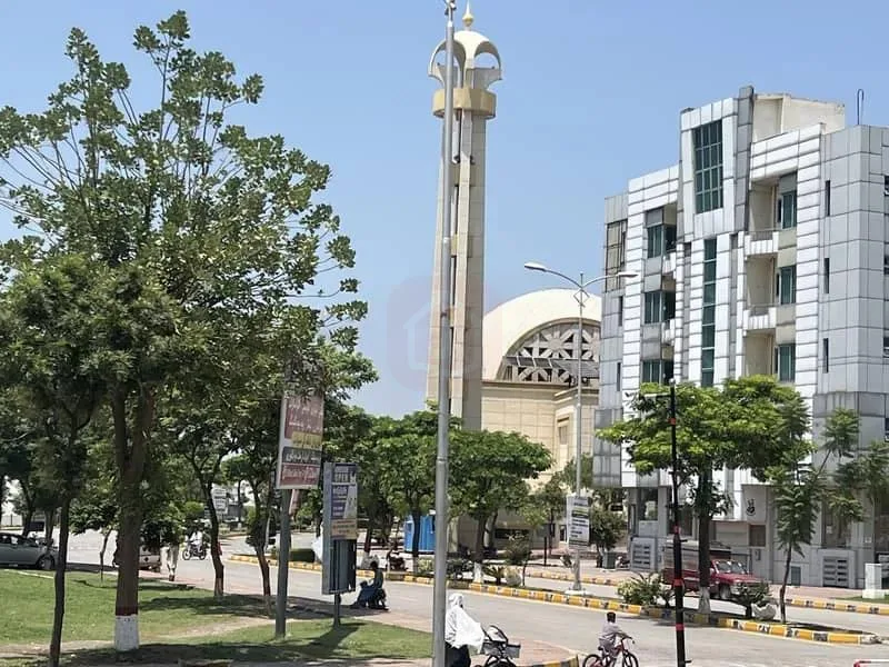 For Sale: 1 Kanal Single Storey House in Multi F-17 Islamabad