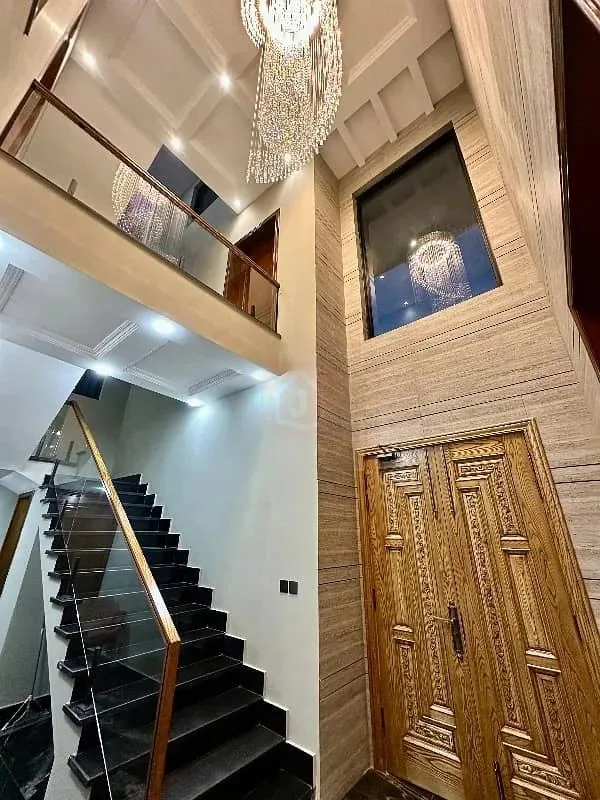 1 Kanal Newly Built Semi-Furnished House Available
