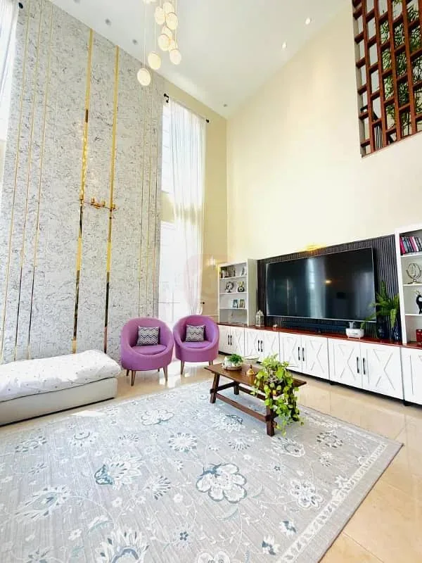 1 Kanal Luxury Villa for Sale in Top City 1 - Act Fast!