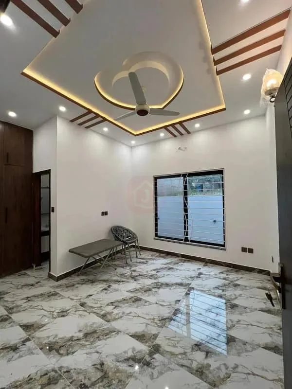 Stylish 5 Marla Home Available in Sector N, Bahria Enclave Islamabad - 3 Bedrooms