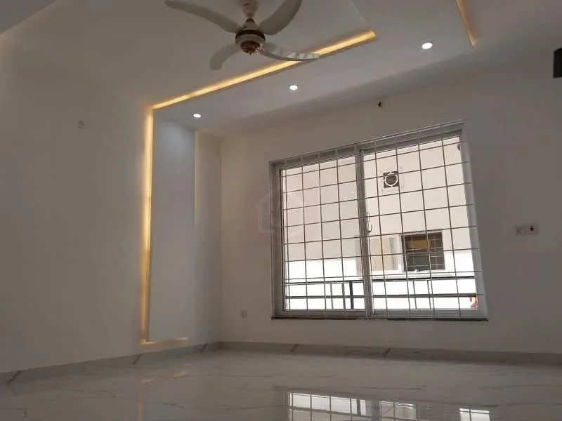Stunning 10 Marla House Available for Sale in Bahria Enclave Sector C1