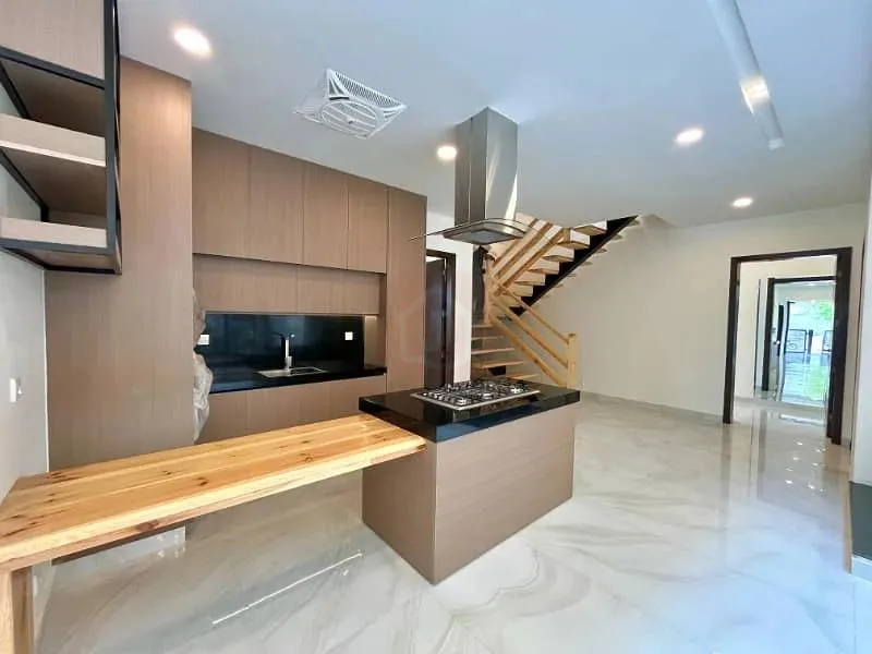 1 Kanal Contemporary Home Available in DHA Phase 2, Islamabad