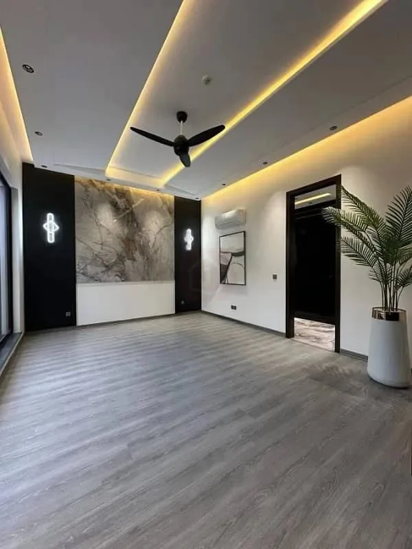 Elegant 1 Kanal Home Available in DHA Phase 2, Islamabad